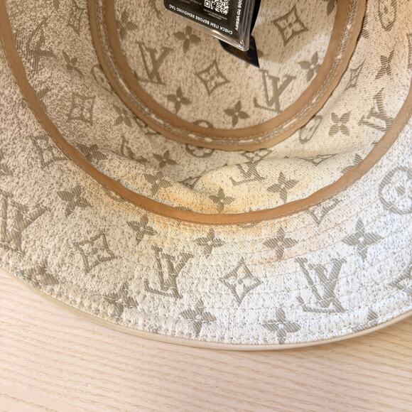 Louis Vuitton Monogram Jacquard Bucket Hat Grey main image 6